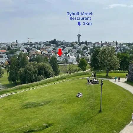 Penthouse, Sea View, Quiet And Central, Free Parking Apartament *