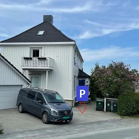 Penthouse, Sea View, Quiet And Central, Free Parking Apartament Trondheim
