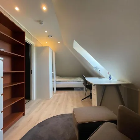 Apartament Penthouse, Sea View, Quiet And Central, Free Parking
